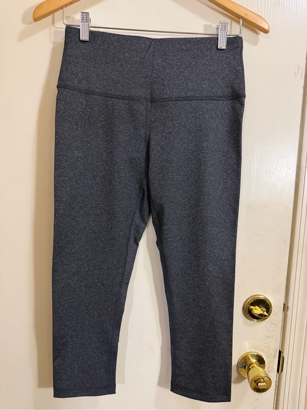 Active Life Dark Gray Active Capri Leggings for Women (235)